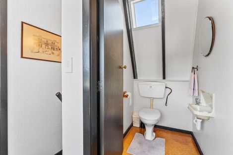 Photo of property in 20 Glen Road, Raumati South, Paraparaumu, 5032