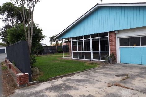 Photo of property in 19 Maidstone Road, Ilam, Christchurch, 8041