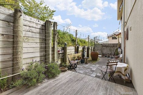 Photo of property in 79a Woodhouse Avenue, Karori, Wellington, 6012