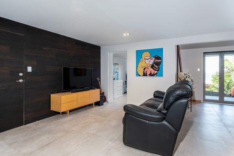 Photo of property in 19a Hyde Road, Rothesay Bay, Auckland, 0630