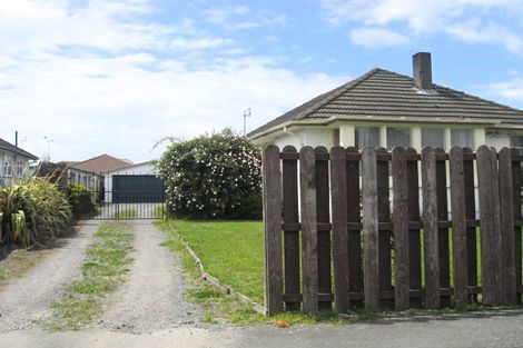 Photo of property in 46 Lambeth Crescent, Redwood, Christchurch, 8051
