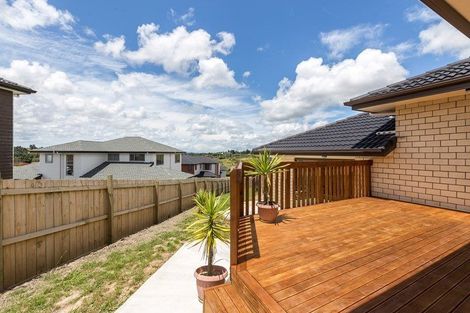 Photo of property in 9 Alloway Street, Westgate, Auckland, 0614