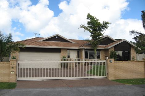 Photo of property in 14 Aristoy Close, Conifer Grove, Takanini, 2112