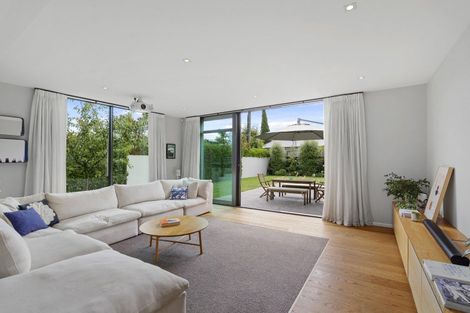 Photo of property in 93 Mays Road, St Albans, Christchurch, 8052