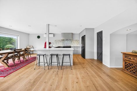 Photo of property in 9a Craig Road, Milford, Auckland, 0620