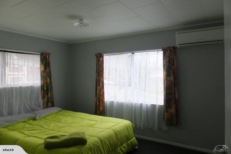 Photo of property in 570 Weymouth Road, Weymouth, Auckland, 2103