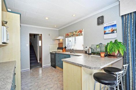 Photo of property in 15 Colonial Place, Kelvin Grove, Palmerston North, 4414