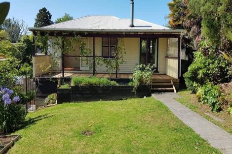 Photo of property in 727 Swanson Road, Swanson, Auckland, 0612