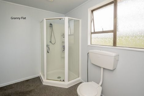 Photo of property in 55 Waikawa Beach Road, Manakau, Levin, 5573