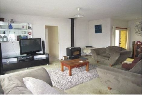 Photo of property in 4 Mildmay Road, Henderson, Auckland, 0610