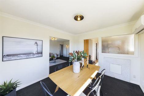 Photo of property in 1 Nairn Crescent, Awapuni, Palmerston North, 4412