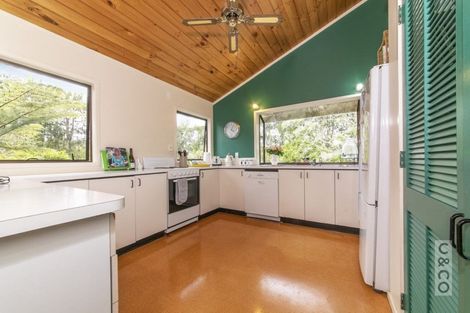 Photo of property in 902 Old North Road, Waimauku, 0882