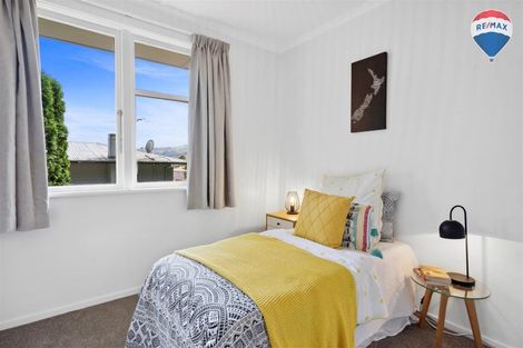 Photo of property in 21 Thomson Grove, Stokes Valley, Lower Hutt, 5019