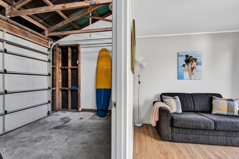 Photo of property in 16 Ponderosa Place, Opunake, 4616