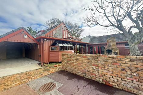 Photo of property in 7b The Esplanade, Eastern Beach, Auckland, 2012
