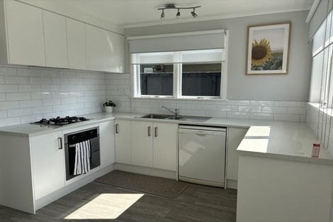 Photo of property in 28 Johnsview Terrace, Hillcrest, Hamilton, 3216