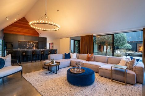 Photo of property in 1 Larkins Way, Arthurs Point, Queenstown, 9371