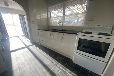 Photo of property in 58 Riverpark Crescent, Henderson, Auckland, 0610