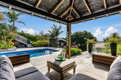 Photo of property in 20 De Luen Avenue, Tindalls Beach, Whangaparaoa, 0930