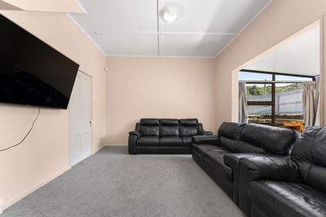 Photo of property in 62 Waikawa Road, Picton, 7220