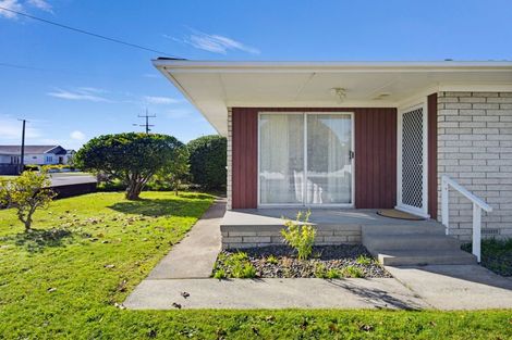 Photo of property in 22 Howden Road, Fairfield, Hamilton, 3214
