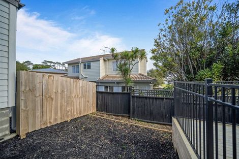 Photo of property in 44d Blakeborough Drive, Forrest Hill, Auckland, 0620