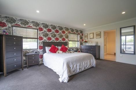 Photo of property in 61 Dunns Road, Otatara, Invercargill, 9879