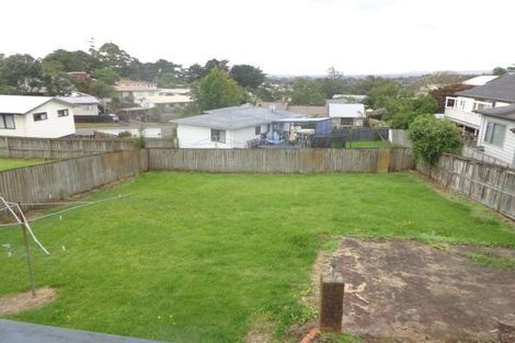 Photo of property in 81 Hobsonville Road, West Harbour, Auckland, 0618