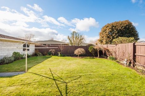 Photo of property in 18 Caulfield Place, Awapuni, Palmerston North, 4412