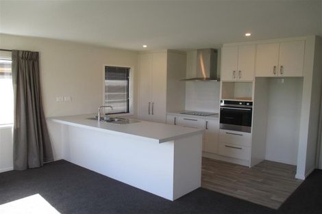 Photo of property in 11 Koareare Avenue, Halswell, Christchurch, 8025