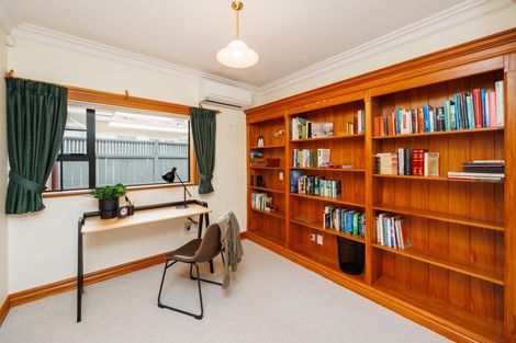 Photo of property in 52 Ihaka Street, Hokowhitu, Palmerston North, 4410