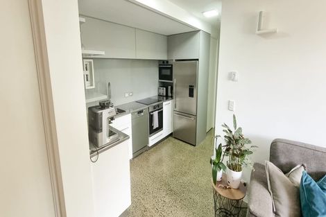 Photo of property in 2/83 Hinemoa Street, Birkenhead, Auckland, 0626