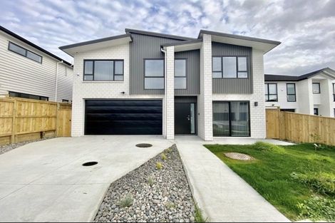 Photo of property in 5 Cloonlyon Drive, Flat Bush, Auckland, 2019
