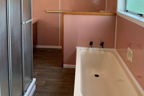 Photo of property in 24 Farmer Street, Te Aroha, 3320