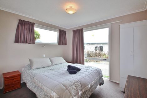 Photo of property in 8 Motu-au Close, Manapouri, 9679