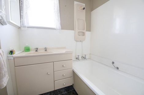 Photo of property in 34 Clarence Cox Crescent, Pirimai, Napier, 4112