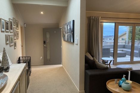 Photo of property in 4a Bemrose Place, Cockle Bay, Auckland, 2014