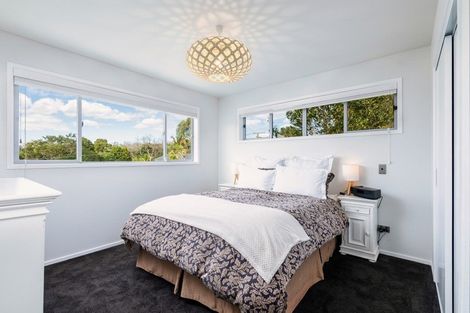Photo of property in 2/25 Larchwood Avenue, Westmere, Auckland, 1022