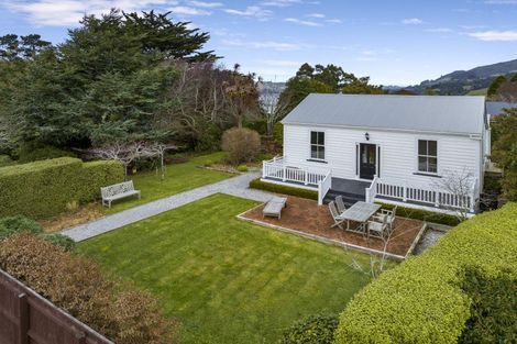 Photo of property in 2 Downes Road, Roseneath, Port Chalmers, 9023
