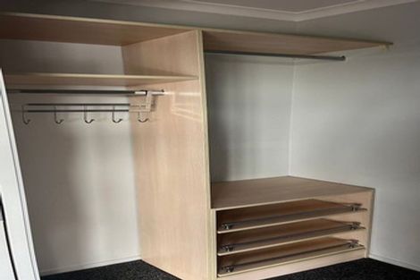 Photo of property in 41 Lavelle Road, Henderson, Auckland, 0612