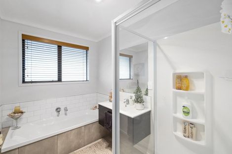 Photo of property in 61 Hastings Road, Pyes Pa, Tauranga, 3112