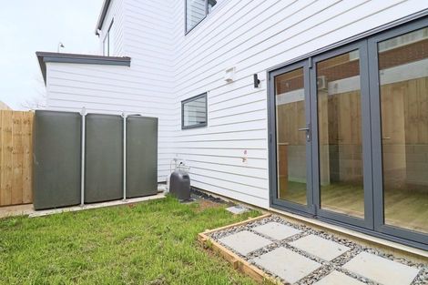 Photo of property in 62b Glenmore Road, Sunnyhills, Auckland, 2010