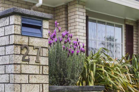 Photo of property in 27 Summerland Drive, Henderson, Auckland, 0612