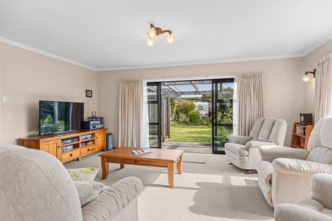 Photo of property in 13 Te Whena Place, Waitara, 4320