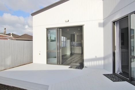 Photo of property in 8/3 Abbotleigh Avenue, Te Atatu Peninsula, Auckland, 0610