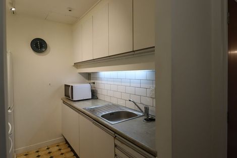 Photo of property in Hobson Court Flats, 87/70 Hobson Street, Thorndon, Wellington, 6011