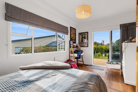 Photo of property in 55 Queen Street, Te Puke, 3119