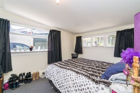 Photo of property in 97 Kaikorai Valley Road, Glenross, Dunedin, 9011
