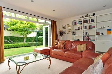 Photo of property in 25 Totara Street, Fendalton, Christchurch, 8041