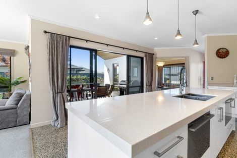 Photo of property in 11 Johnnybro Place, Rototuna North, Hamilton, 3210